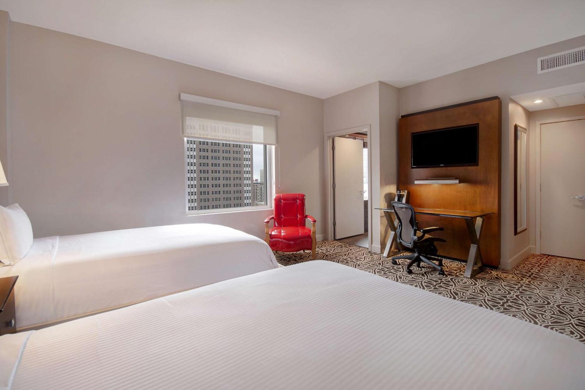 The Sam Houston Hotel, Curio Collection By Hilton Exterior photo