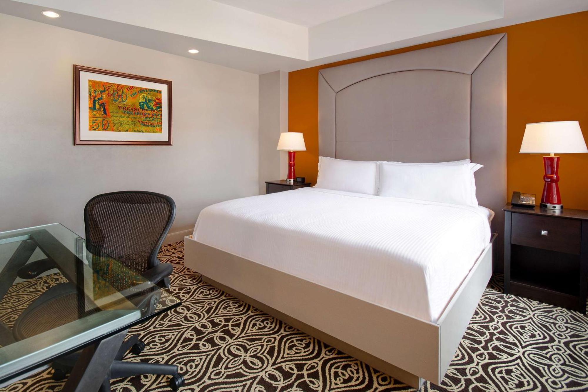 The Sam Houston Hotel, Curio Collection By Hilton Exterior photo