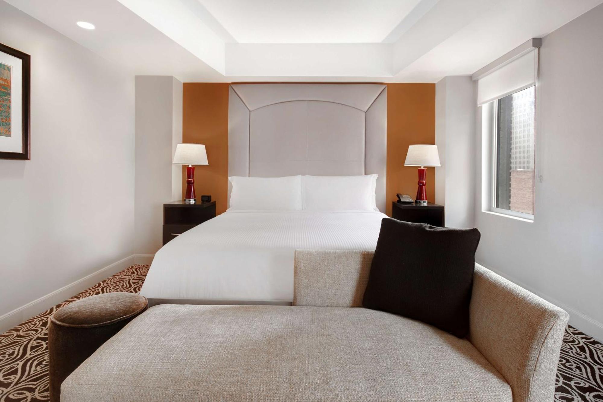 The Sam Houston Hotel, Curio Collection By Hilton Exterior photo