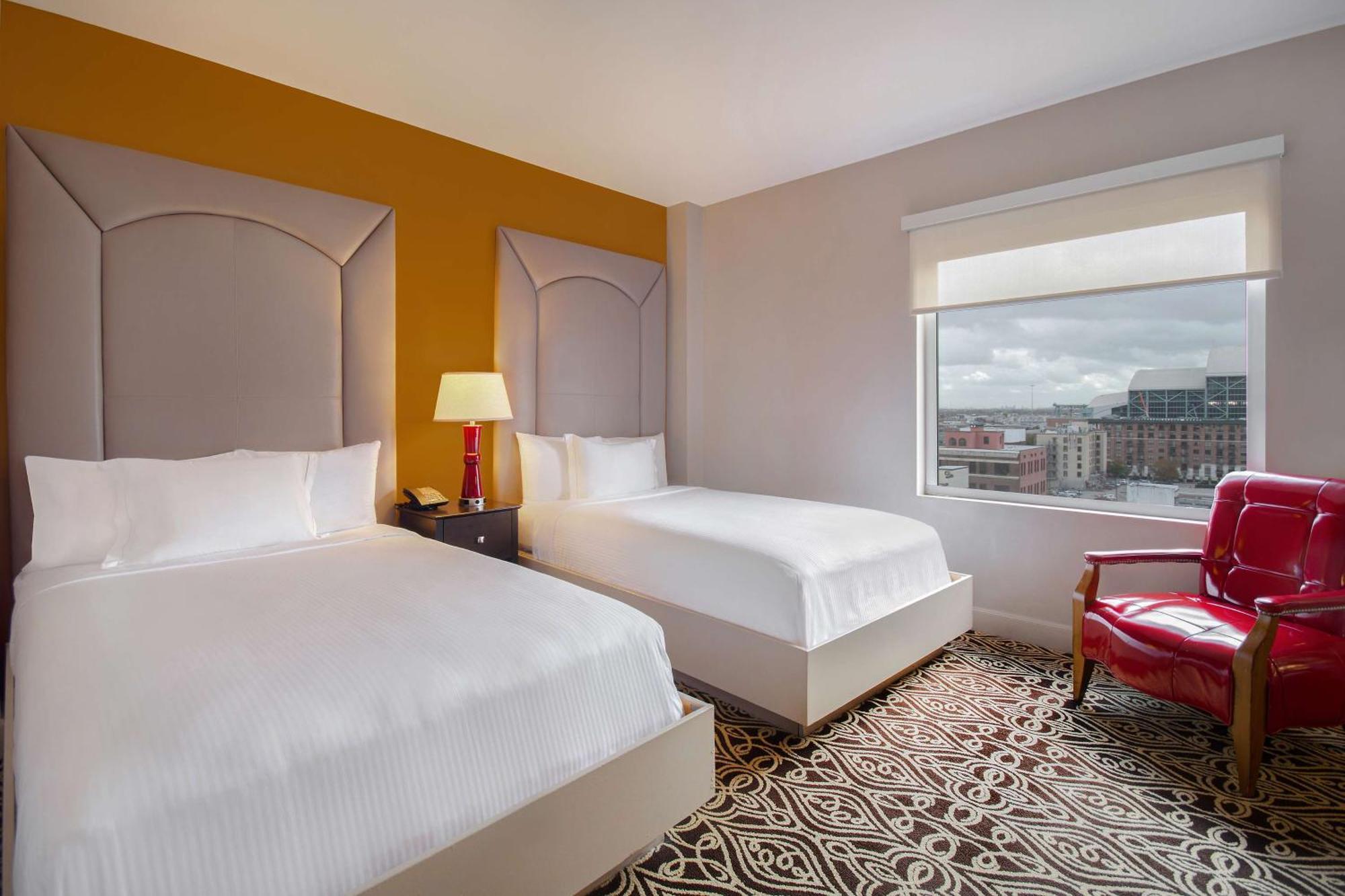 The Sam Houston Hotel, Curio Collection By Hilton Exterior photo