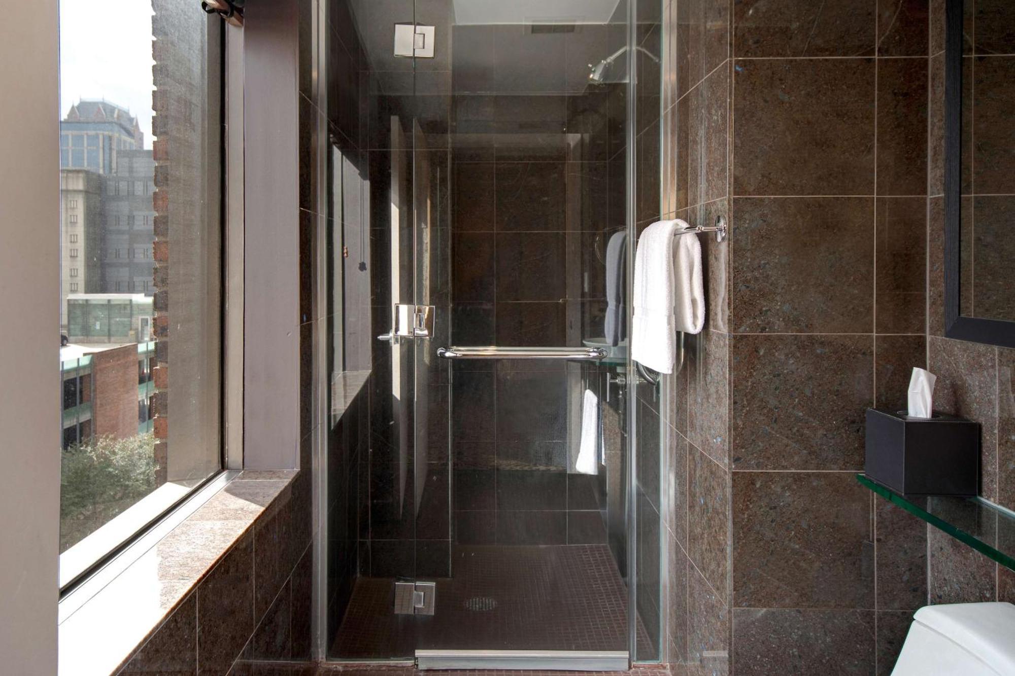 The Sam Houston Hotel, Curio Collection By Hilton Exterior photo