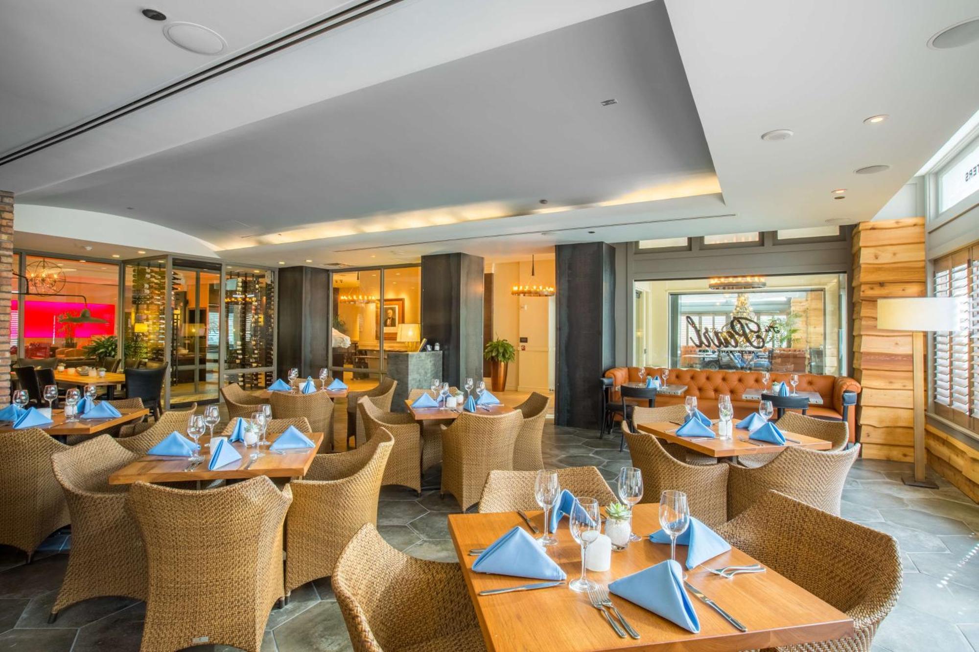 The Sam Houston Hotel, Curio Collection By Hilton Exterior photo