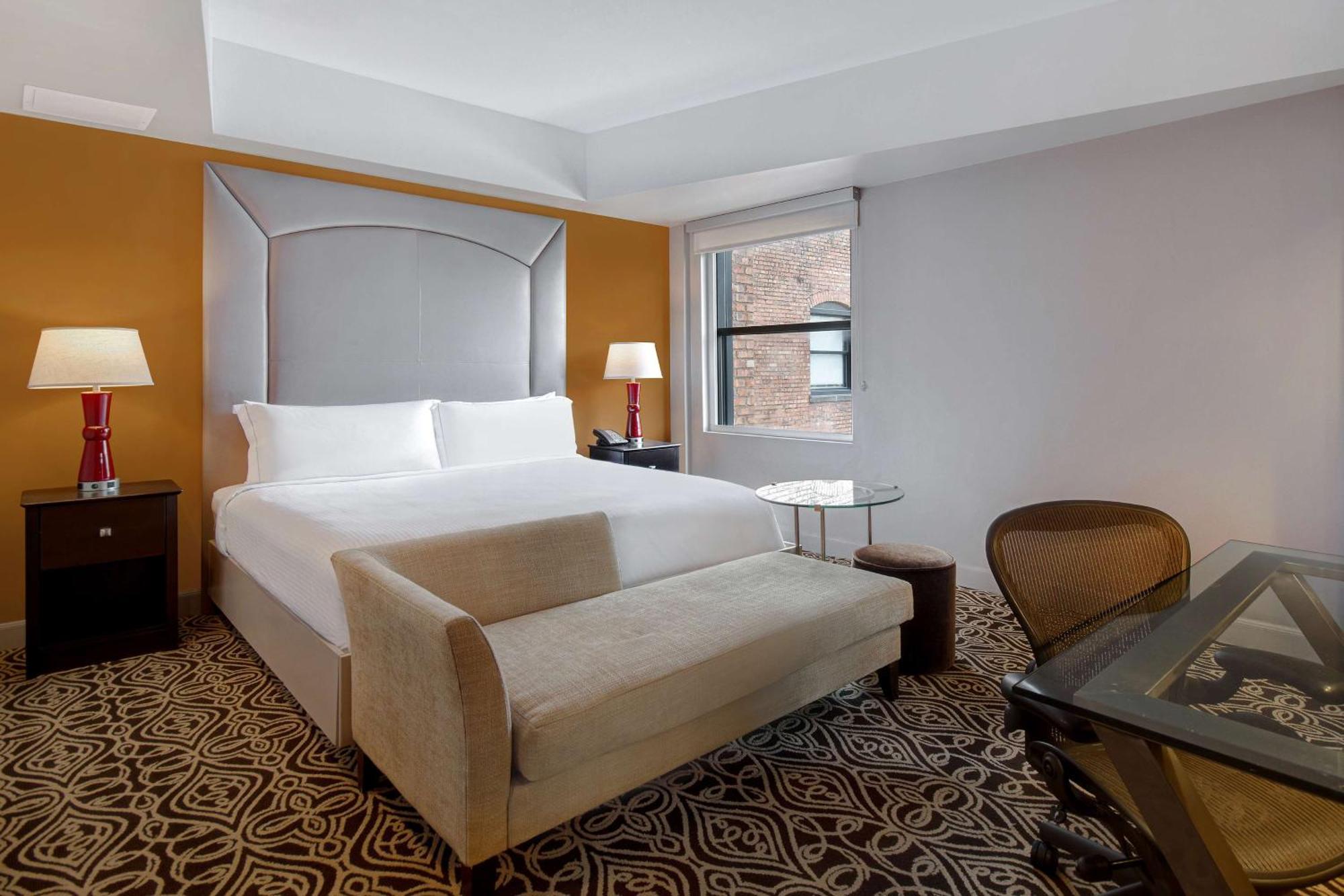 The Sam Houston Hotel, Curio Collection By Hilton Exterior photo