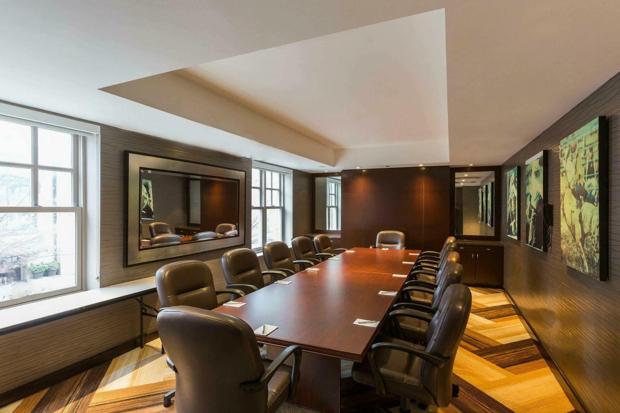 The Sam Houston Hotel, Curio Collection By Hilton Exterior photo